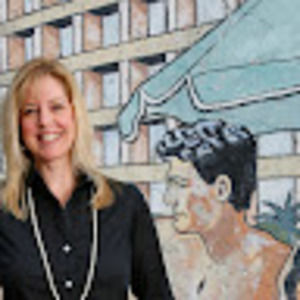 Meet your Posher, Rena